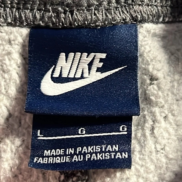 Nike Men’s Sweatpants  Lg Gray Swoosh Sportswear Drawstring Embroidered pockets - Picture 5 of 9